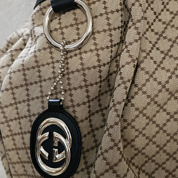 ❣️Gucci Diamante Sukey Tote Bag❣️ - Picture 4 of 16